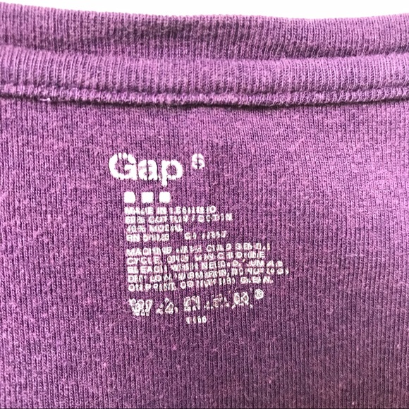 Gap Modern V-Neck Jersey Knit T-Shirt - Picture 8 of 8